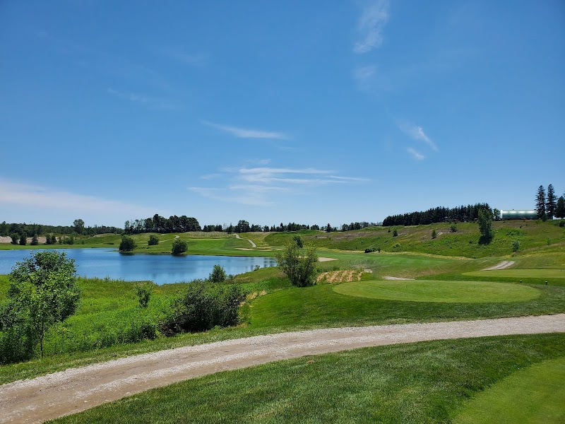 Black Horse Golf & Country