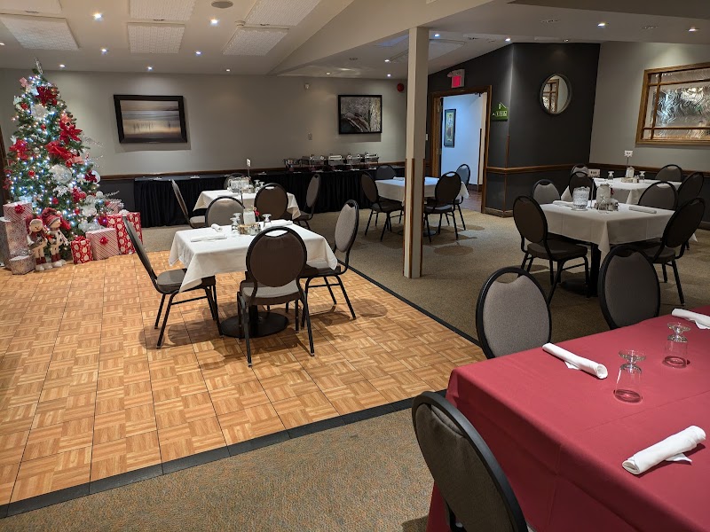 Stone Tree - Golf, Fitness and Banquets