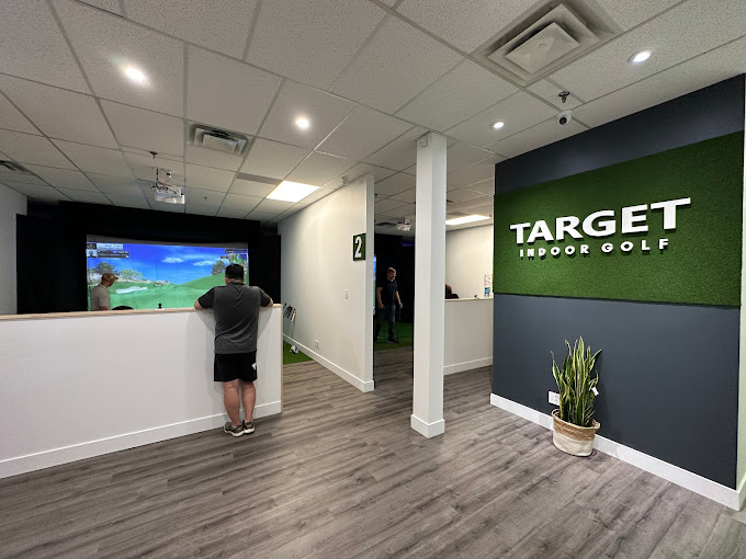TARGET Indoor Golf - Oshawa