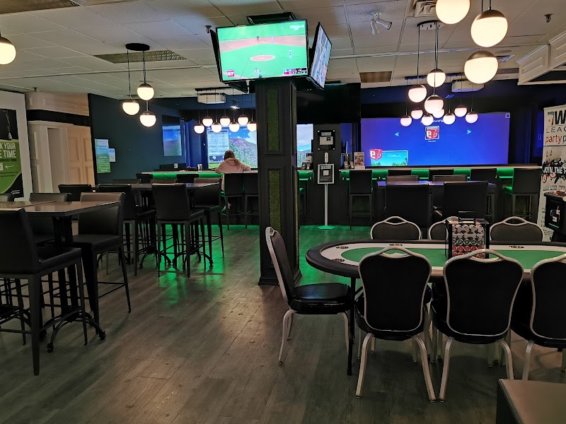 Niagara Golf Vacations & Lounge
