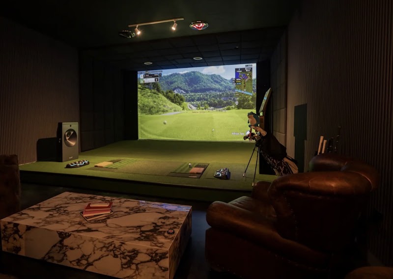 Axis Indoor Golf
