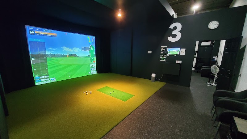 Birdies Indoor Golf - Mississauga